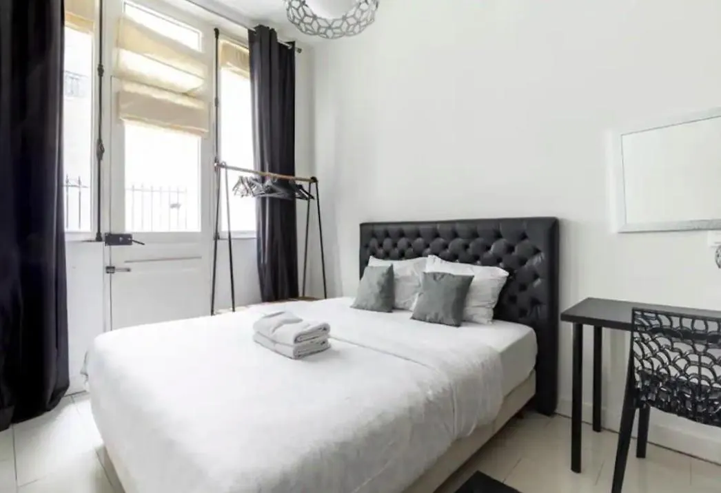 Hsh Studio Tesson Apartment Paris